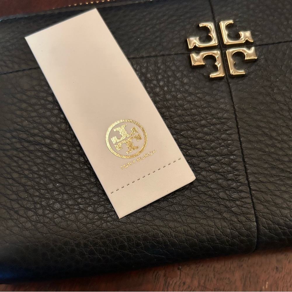 Tory Burch BNWT Authentic Ivy Zip Wallet✨